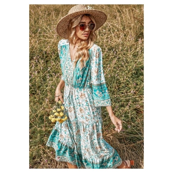 Dresses & Skirts - Aqua Floral Print Cottagecore Size 6